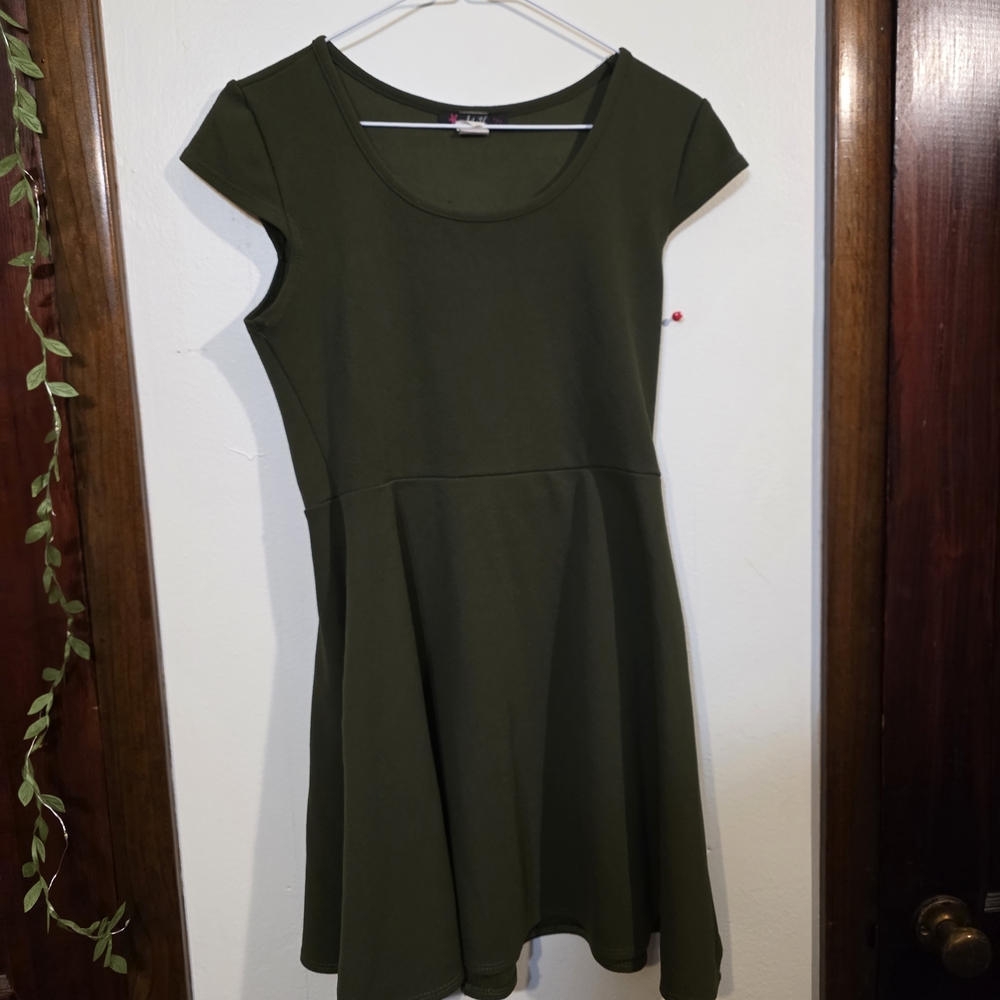 Chic Olive Green Mini Dress